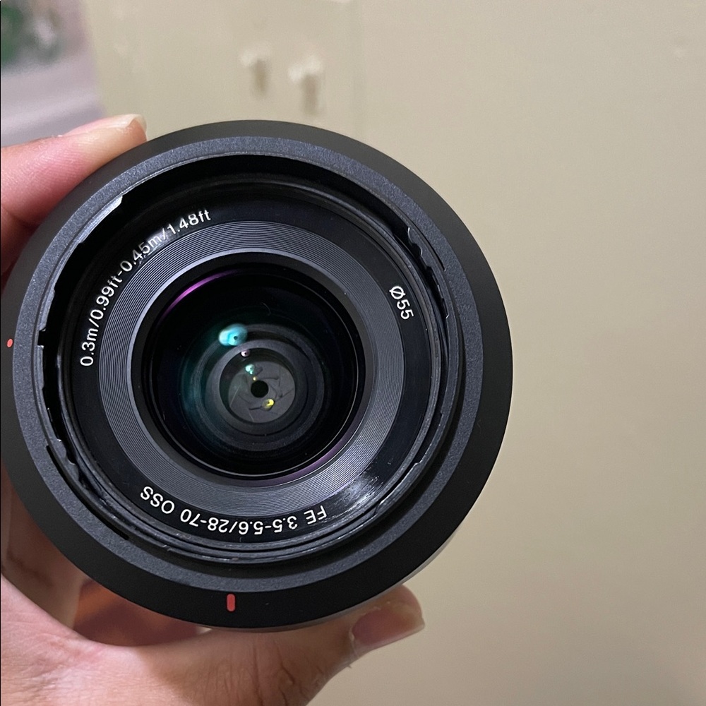 Sony 28-70mm F3.5-5.6 FE OSS Interchangeable Standard Zoom Lens; like new. - Picture 3 of 4